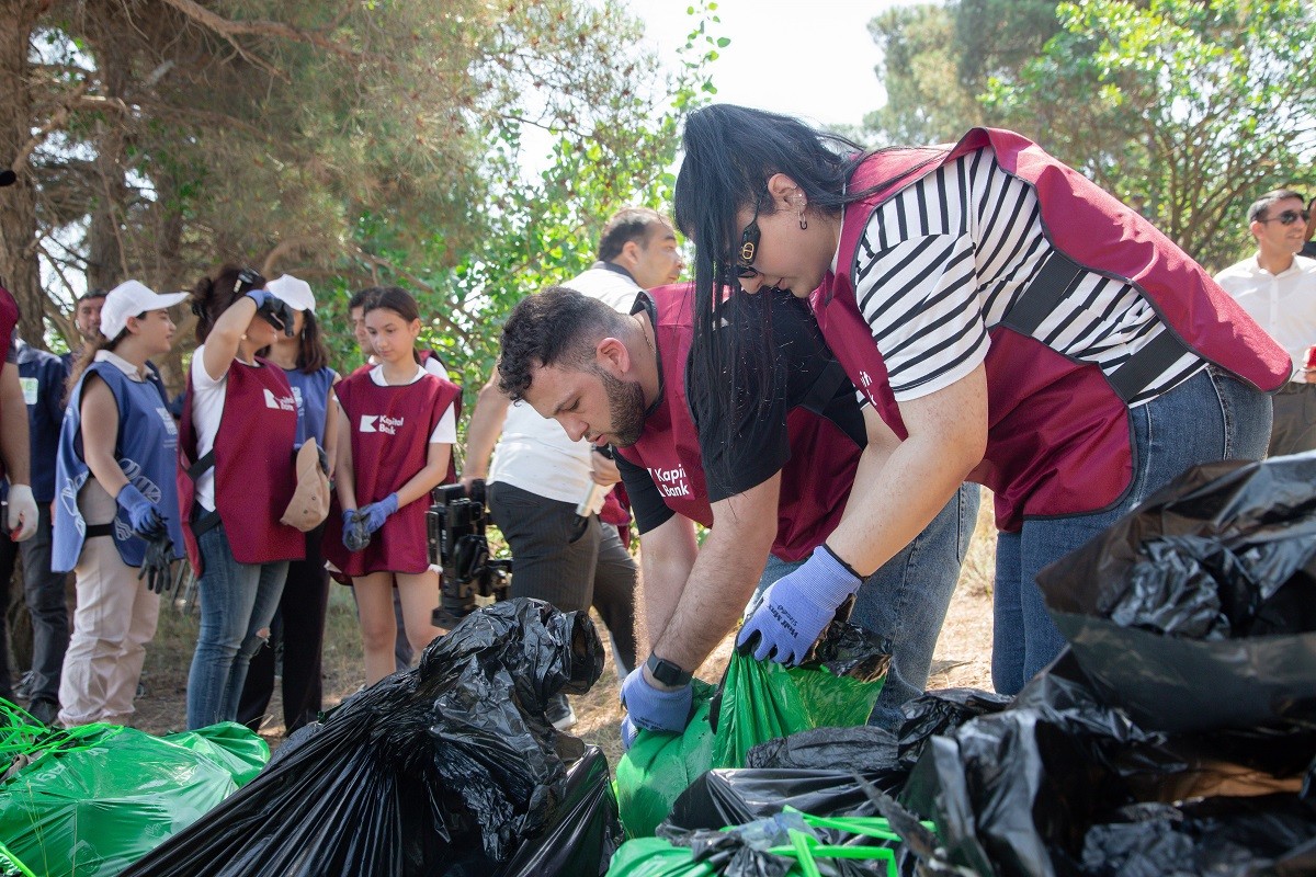 "Qırmızı Ürəklər"in iştirakı ilə Şabranda 4 hektar meşəlik ərazi təmizləndi - FOTOLAR
